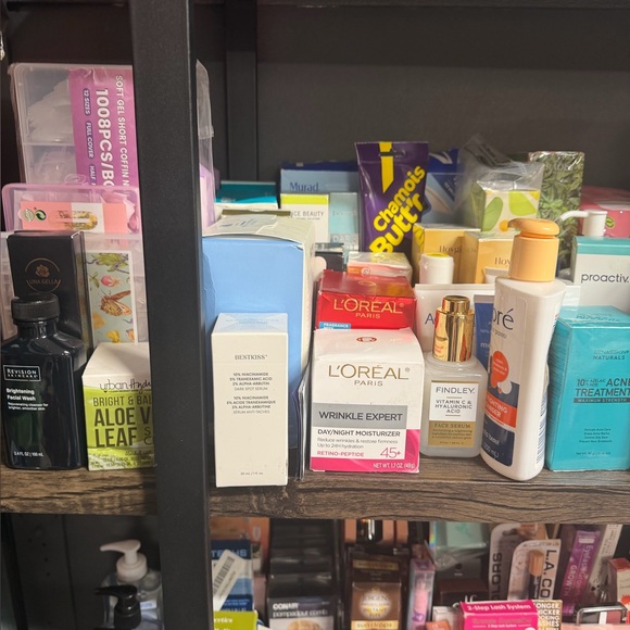 Saturday Night NEW Pallet Health & Beauty 7:30 EST - Picture 4 of 16